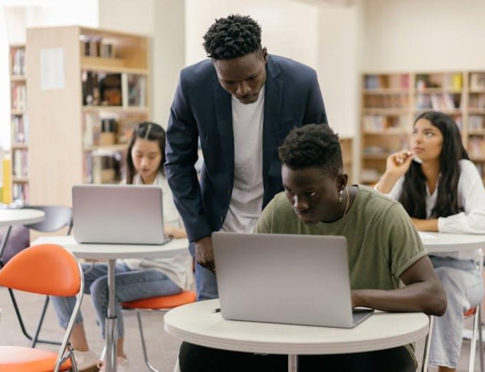 How to switch from a student visa to a skilled work visa in the UK